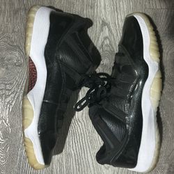 Jordan 11 Low 72-10 Men’s Size 9
