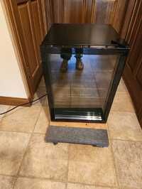 Black Mini Fridge for Beverages or Sourdough