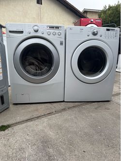 Washer& dryer is electric ⚡️ not gas
