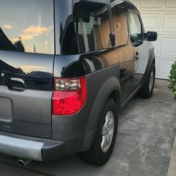 2004 Honda Element