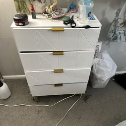 4 Bundle Set ( 2 Dressers, Night stand & Fashion rack) 