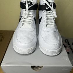DS Nike Air Force 1 ‘07 High “White/Black” Men’s size 12.5