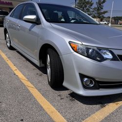 2014 Toyota Camry Sport