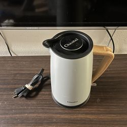 Chantal Oslo Cordless Electric Kettle ELSL37-08O CM, used