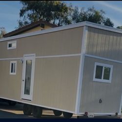 Tiny home on wheels