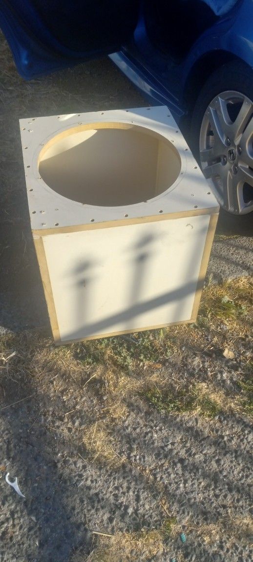 15 Speaker Box 3/4 MDF