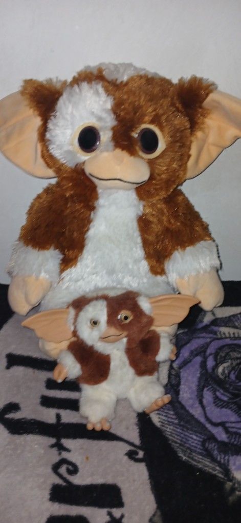 Gremlins, GIZMO plushies