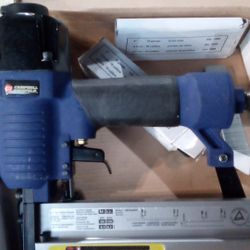 Campbell Hausfeld 2" 2-in-1 Brad Nailer/Stapler Kit SB504000 | 