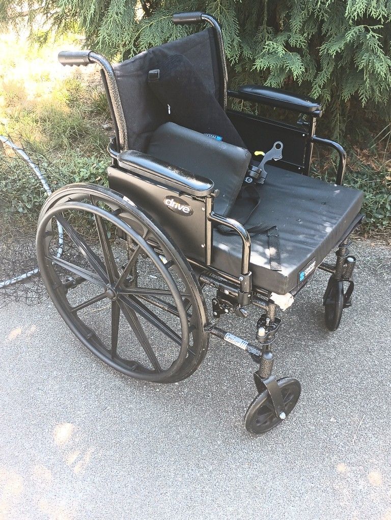 Wheelchair, Excellent Condition
