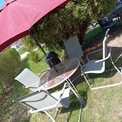 Deluxe Outdoor Table Set w Chairs & Umbrella 