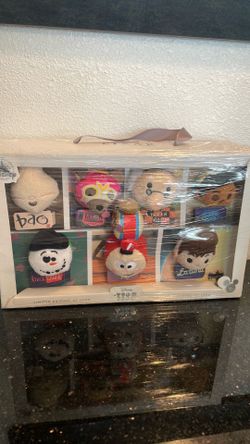 2019 Disney Exclusive  Pixar animation series, Tsum Tsum Set limited edition- Bao La Luna