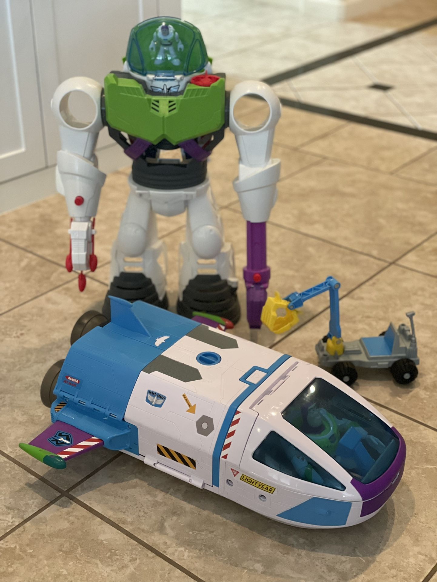 Mattel Disney Pixar Toy Story Buzz Lightyear’s Star Command Spaceship and Fisher Price Imaginext Toy Story 4 Buzz Lightyear Robot Action Figures