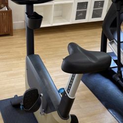 PRECOR UPRIGHT BIKE IN GREAT CONDITION! READY 4 PICKUP OR DELIVERY!!