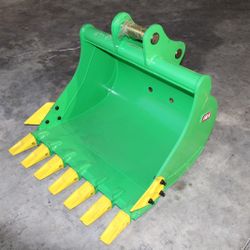 Excavator Volvo-ECR88 Bucket GP 36-inch width. Without the Pins.