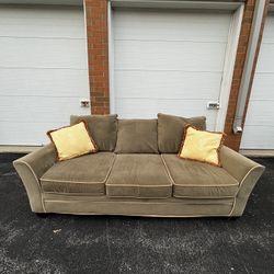 3-seater Ashley Furniture olive green microfiber sofa*FREE Delivery 🚚 