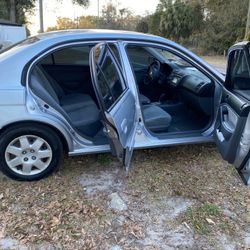 Honda Civic Ex, Año 2001, Color Gris, 145 Mil Millas, 