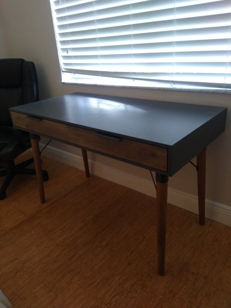 Brand New Desk