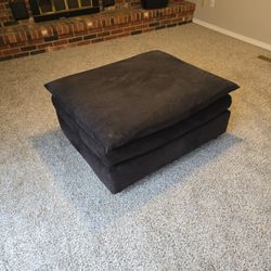 Black Ottoman ~ 3' x 4'