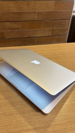 Apple MacBook Pro 15” Retina i7/16GB/500GB SSD $350