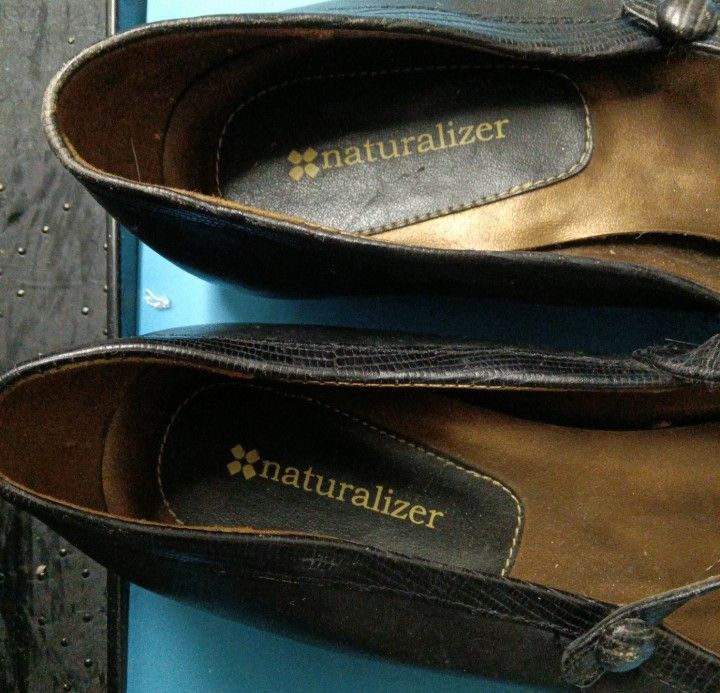 Naturalizer Mary Jane Leather Shoes