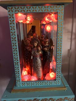 DISPLAY CABINET