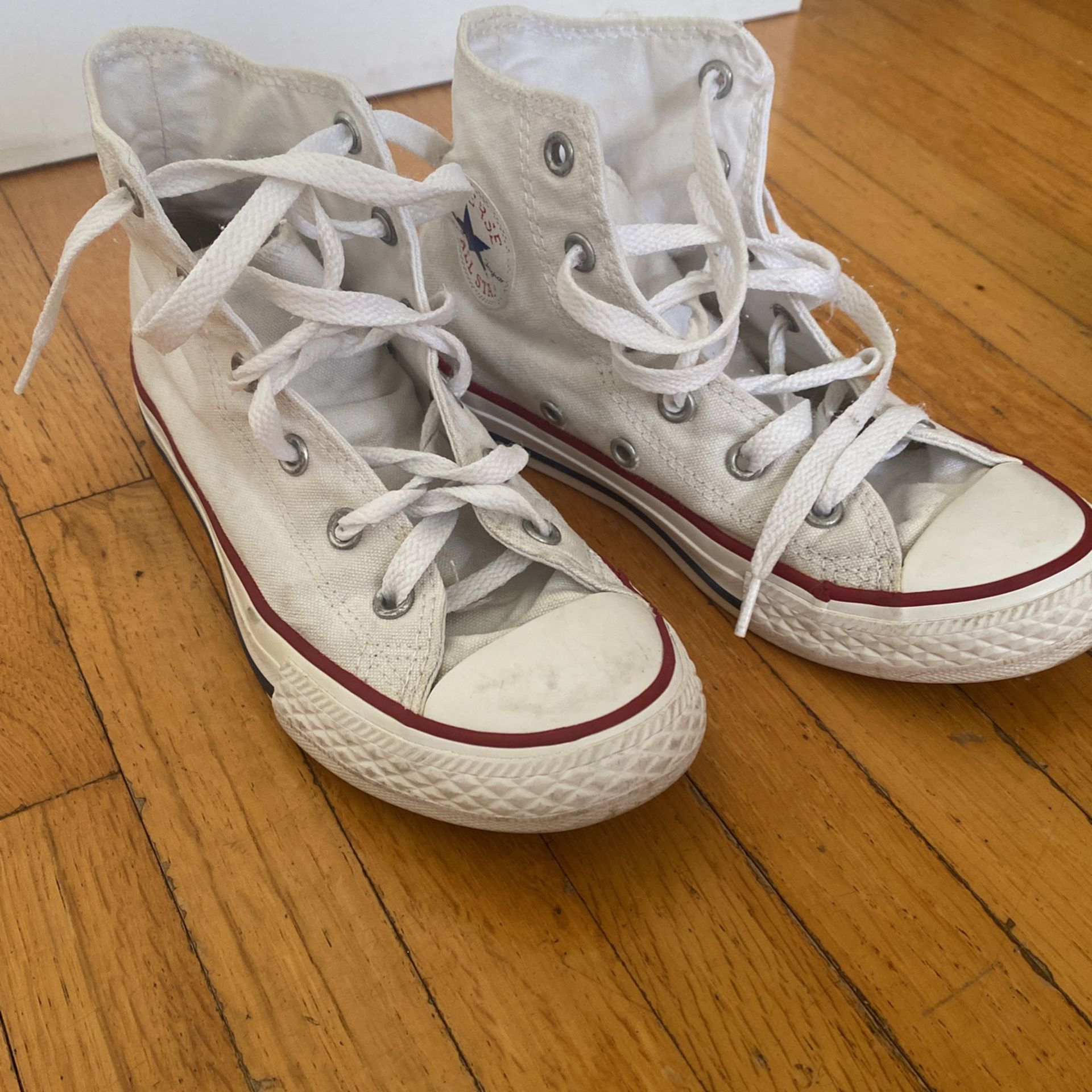 Converse Shoes Size 1