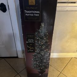 New Christmas Tree Decorations 