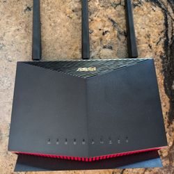 Router Asus AX5700