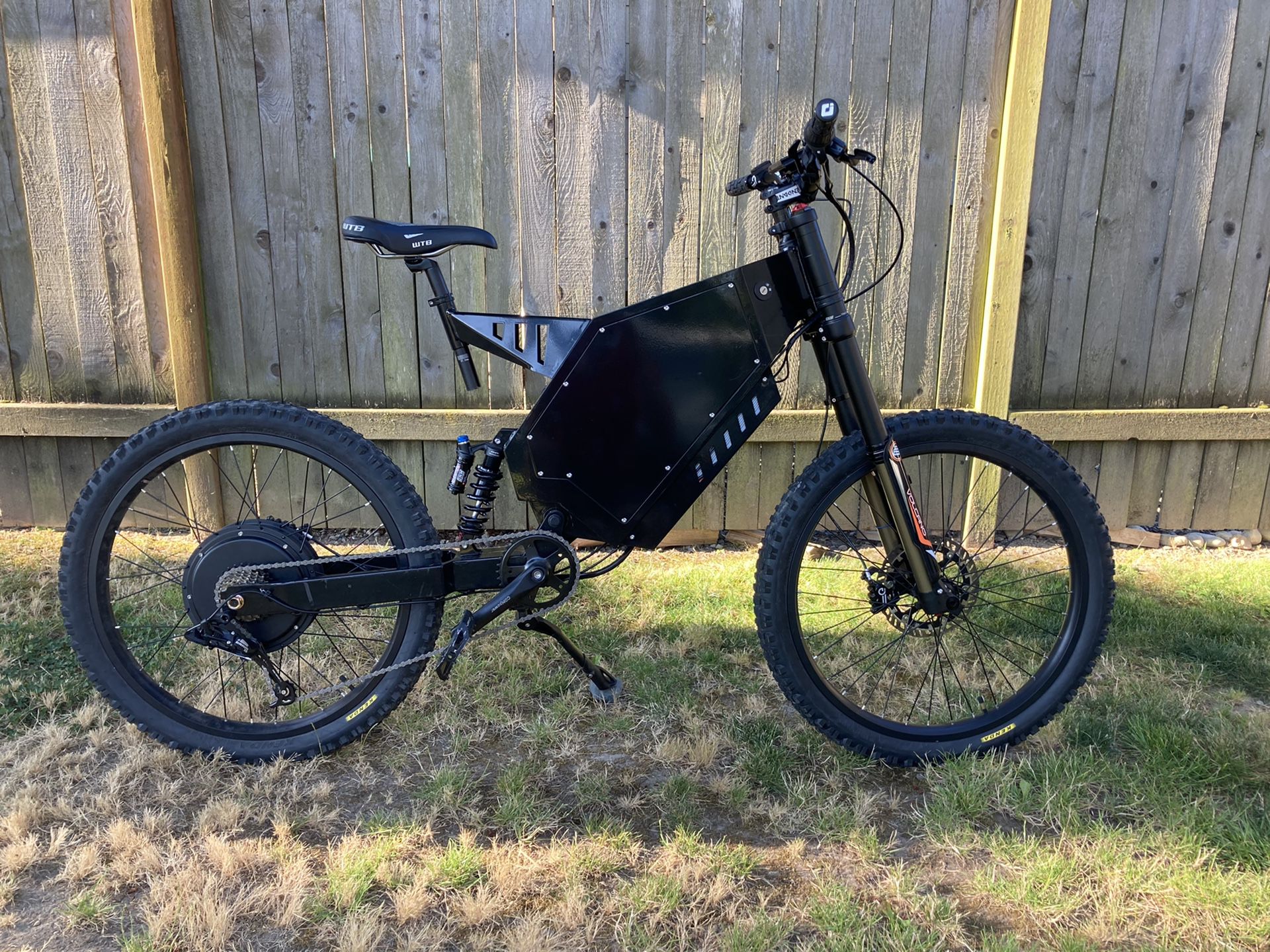 Electric Motorcycle / Bicycle 72v 5000w (Stealth Bomber)