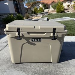 Yeti Tundra 50 Cooler