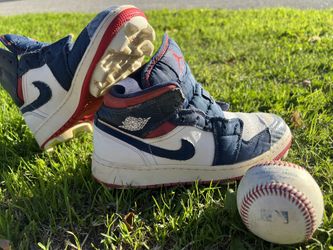 Custom Jordan 1’s Mid Baseball Cleats