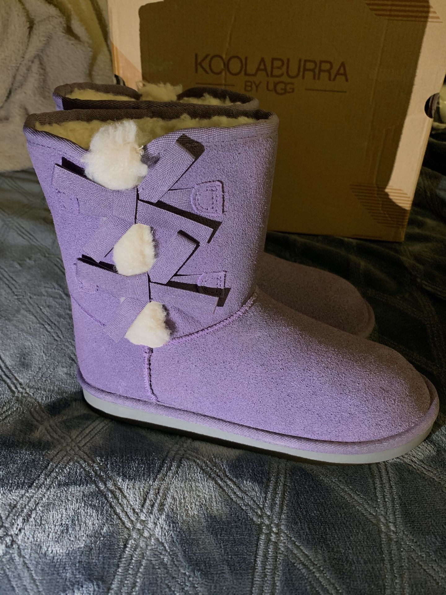 $35 NEW Girl’s Koolaburra by UGG Boots size 4Y