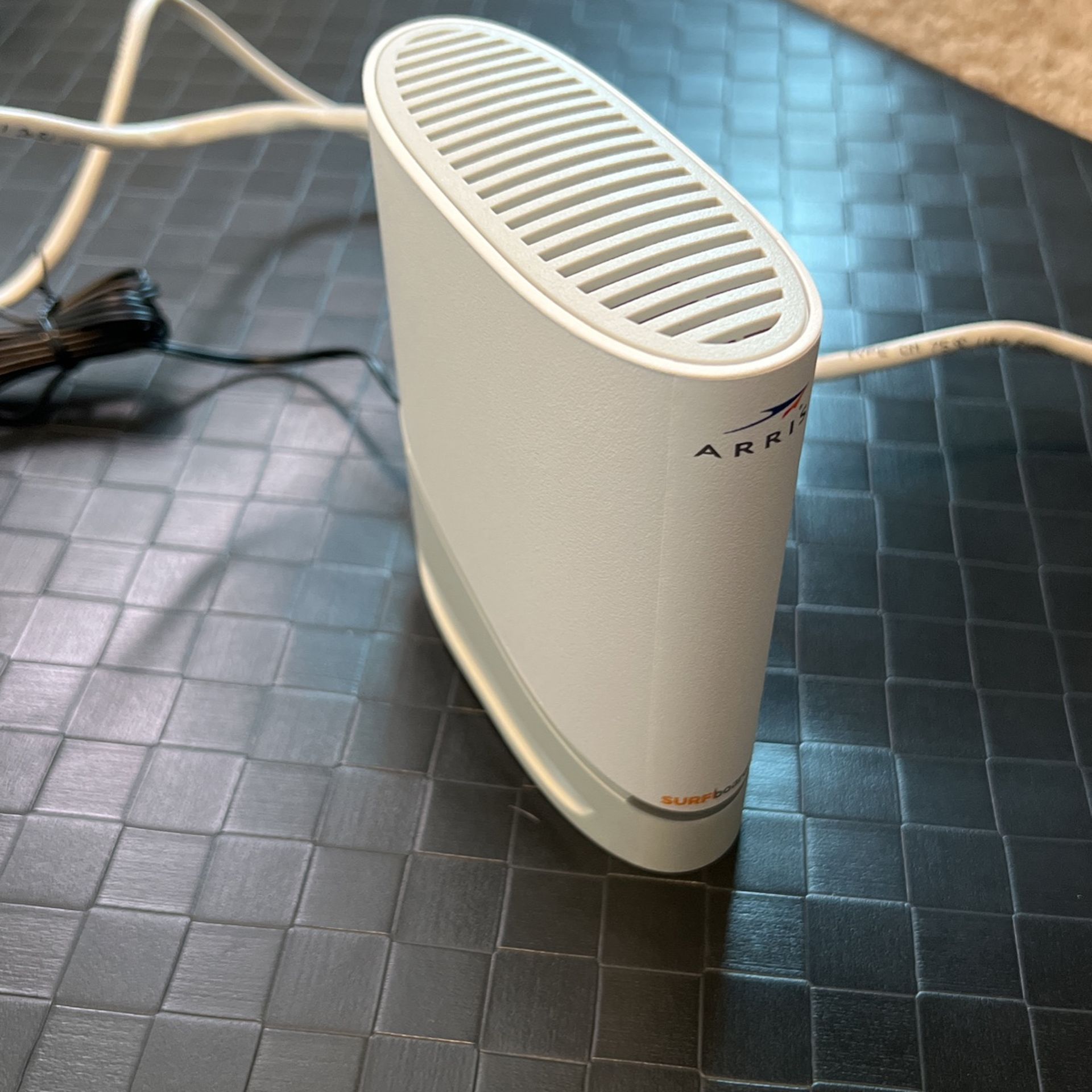 ARRIS Surfboard S33 DOCSIS 3.1 Cable Modem for Sale in Kenmore, WA ...