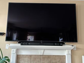 Samsung 75” 4K Smart TV w/ Wall Mount