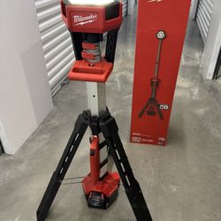 M18 Cordless Rocket Dual Power Tower Light (Tool-Only)