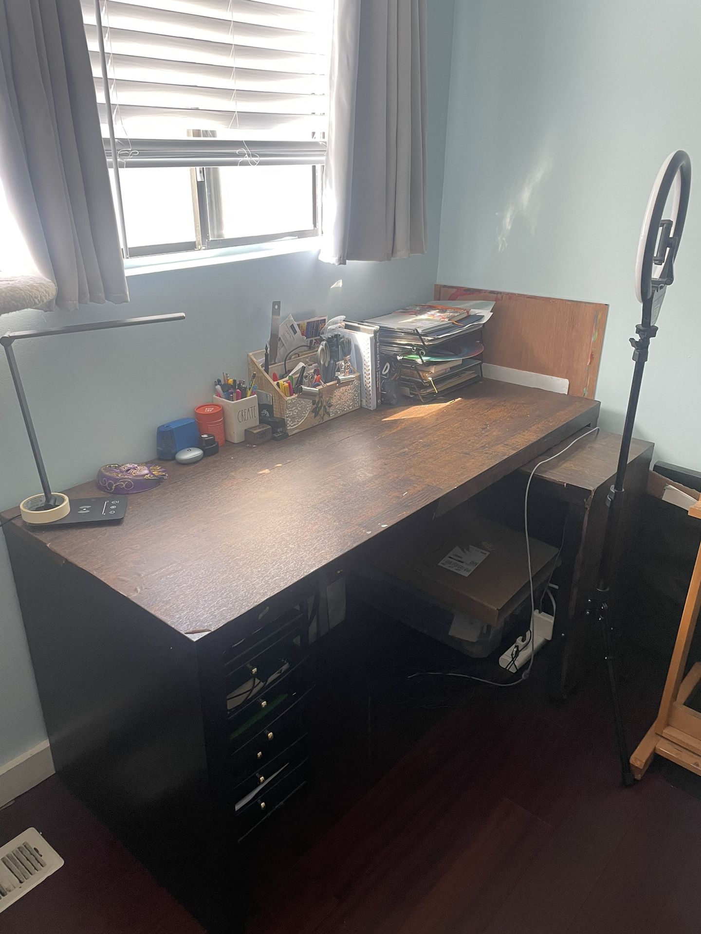Free IKEA malm Desk With Pull Out Extension