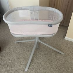 Halo Swivel Bassinet 