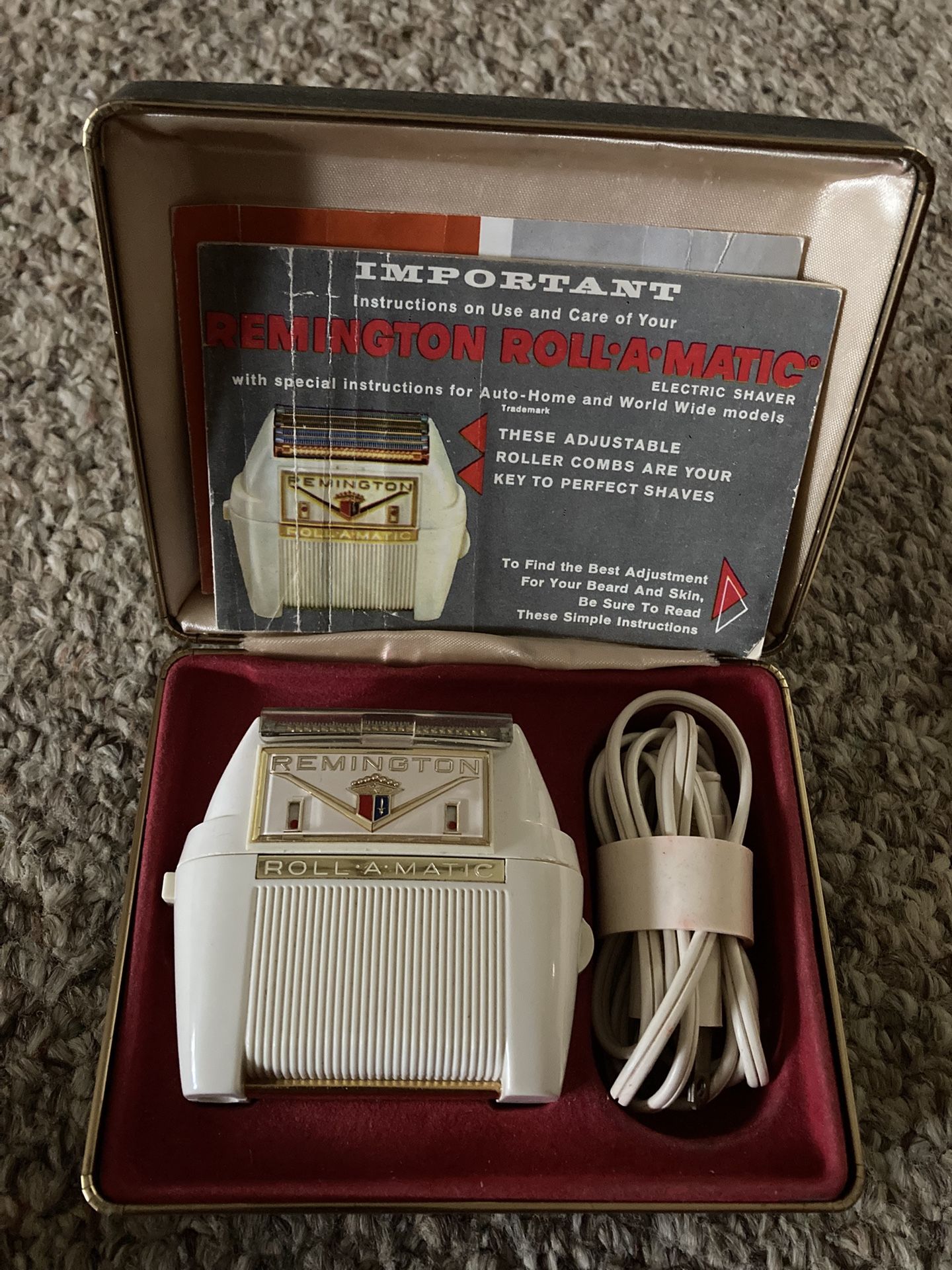 Remington Roll A Matic Electric Shaver