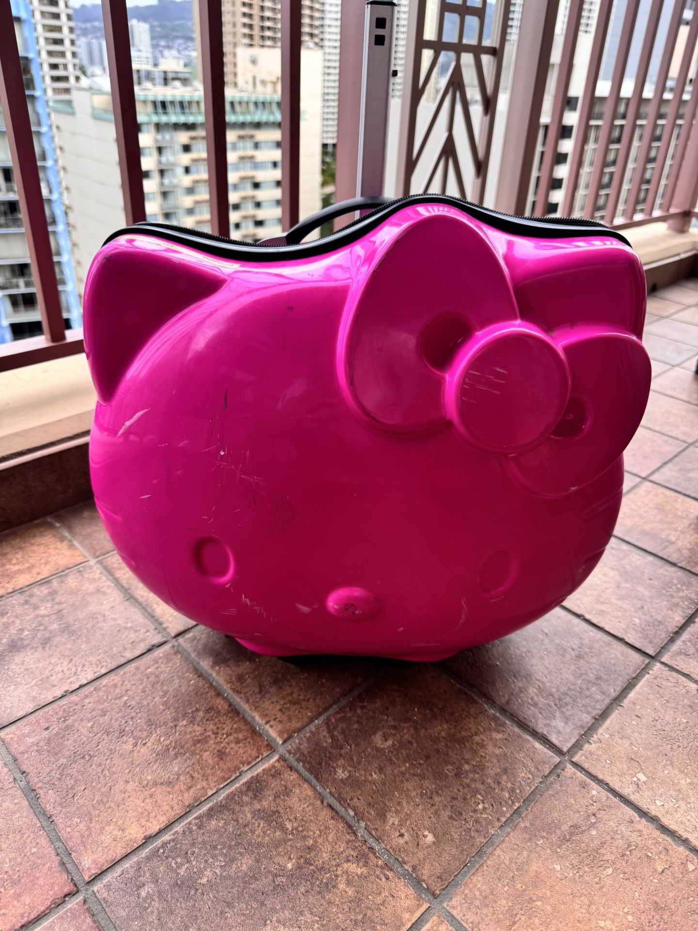 Hello Kitty Original Luggage/ Carry On suit Case