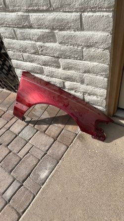 88-91 Honda CRX Right front Fender.