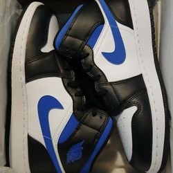 Jordan 1 Mid
