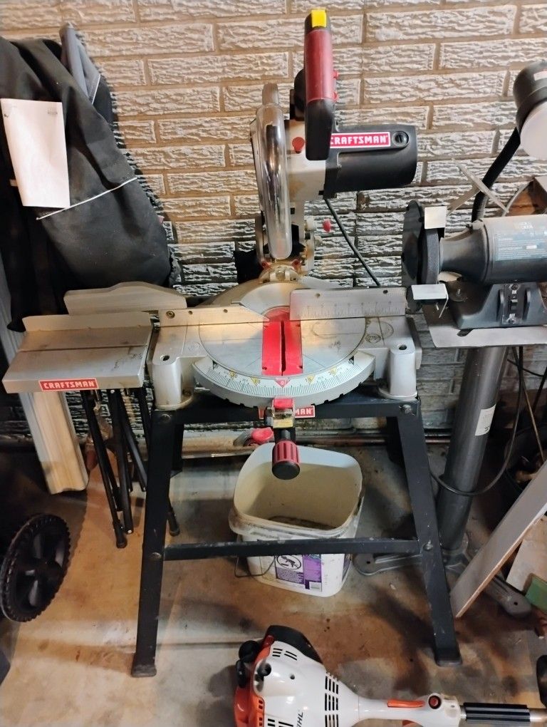 Craftsman Multi Miter Saw/With Stand 