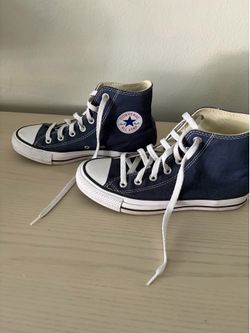 Navy size 6 women’s converse