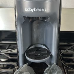 Baby Brezza Formula Dispenser 