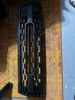 Toyota tacoma ( 2nd gen ) TRD Grill 97-2000