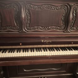 Ludwig Piano / Free To Good Home 