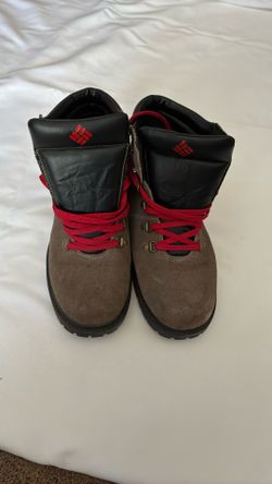 Columbia Hiking Boots Size 6