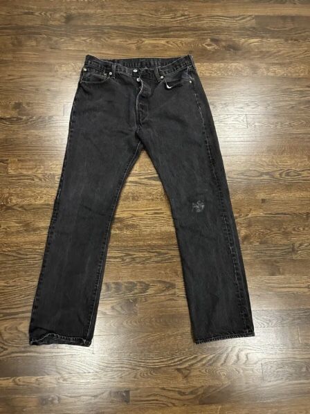 Levis Straight Leg Denim Jeans