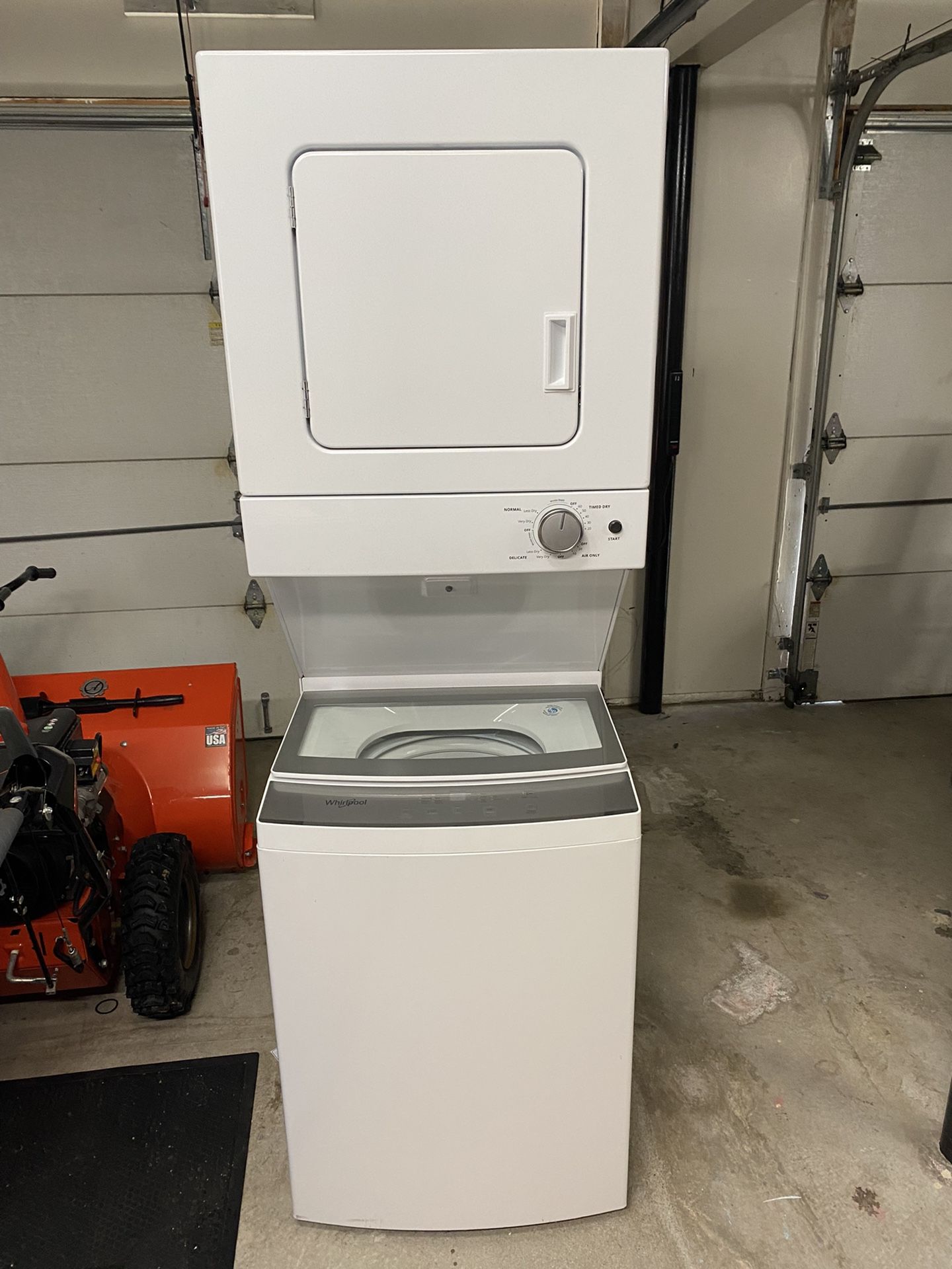Whirlpool Washer/Dryer Stackable 120 Volt Unit