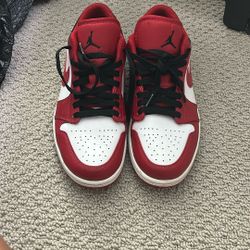 Air Jordan 1 Low 'Reverse Black Toe' Size 8 Men